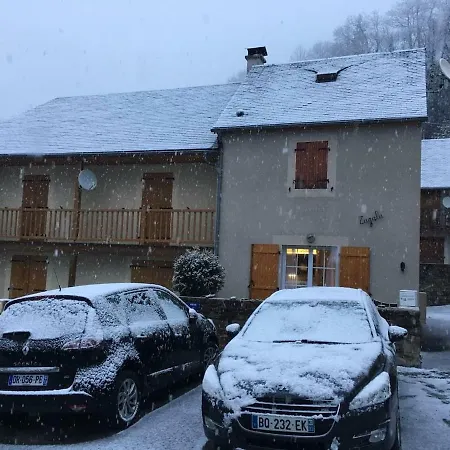 Feriehus Zagala La Maison De La Montagne *