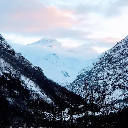 Zagala La Maison De La Montagne * ジェードル